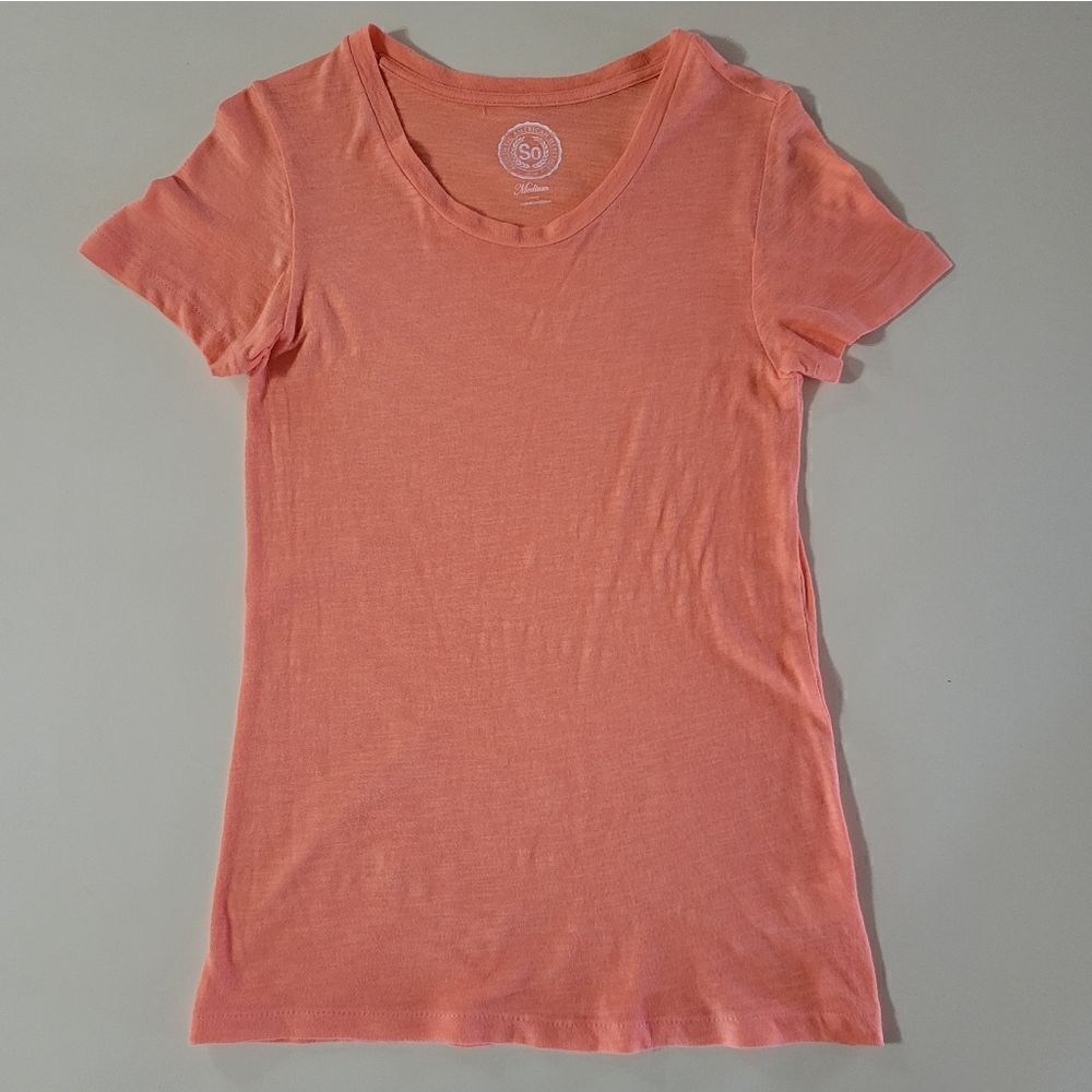 SO® Women's Orange Scoop-neck Short Sleeve Pullover Tee